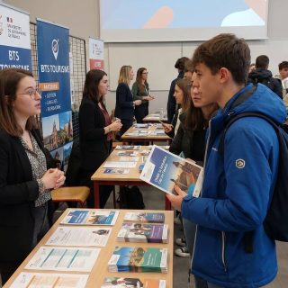 BTS tourisme : métiers, matières et débouchés pour bien choisir sa formation
