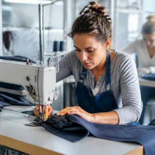Couture industrielle : formations, débouchés et compétences à connaître