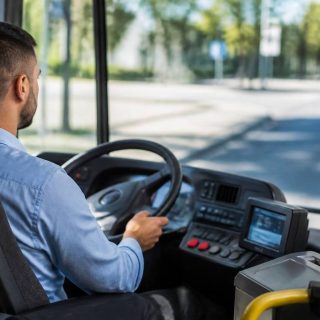 Quelle est le salaire d'un chauffeur de bus en 2026 ?