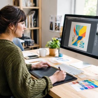Salaire graphiste junior : rémunération, évolution et débouchés professionnels