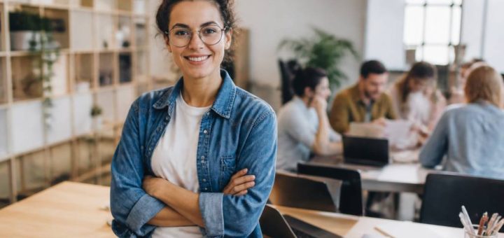 Définition entrepreneuriat : comprendre les principes et les enjeux de la création d’entreprise