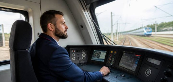 Formation conducteur de train salaire : rémunération, évolution de carrière et débouchés
