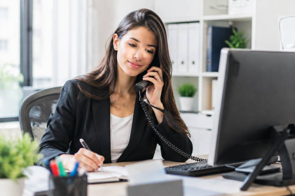 Accueil secrétariat : quelles formations pour travailler dans ce domaine ?